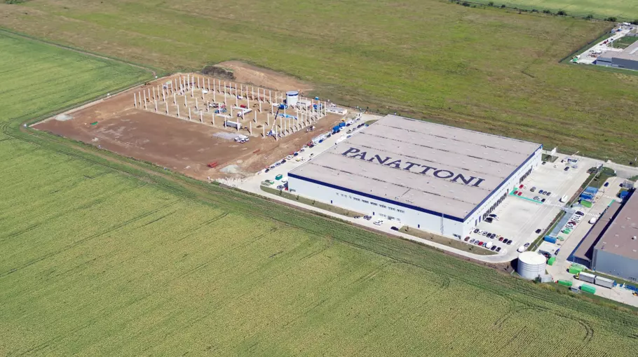 The strategically located industrial park in Košice is growing. Panattoni started construction of a second building.