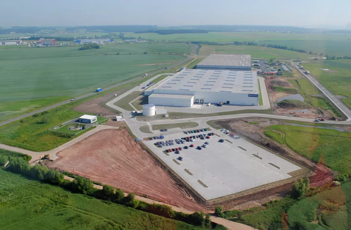 Newly build plant to manufacture car seats will employ hundreds of people the Plzeň region