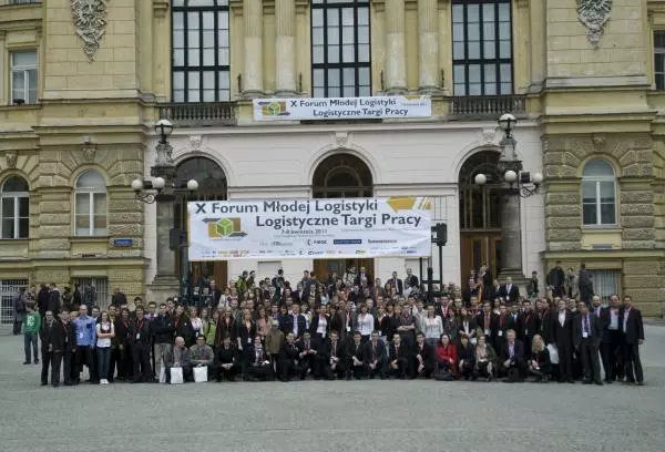 Panattoni Europe supports students' forum