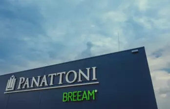 Panattoni - budynek z logo
